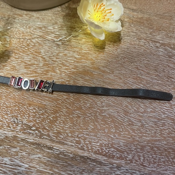 LOVE charm bracelet - Picture 4 of 5